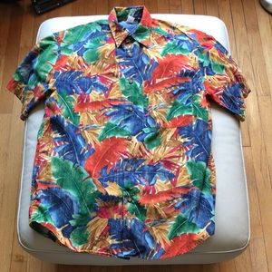Claiborne men’s colorful Hawaiian shirt